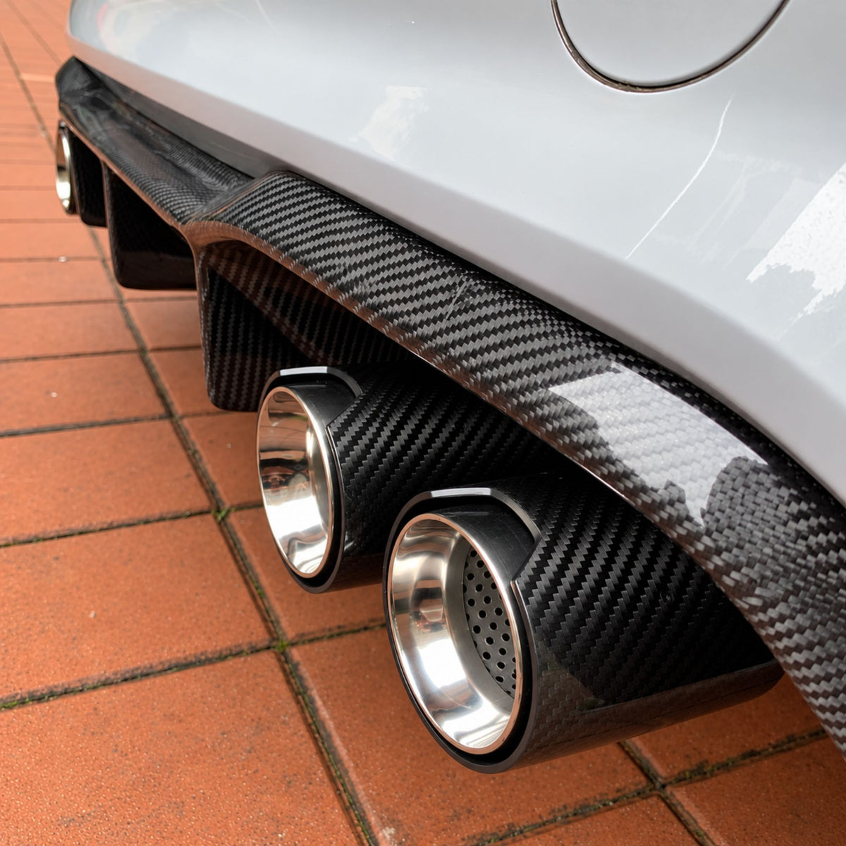 BMW 5 Series 535i (F10/F11) Straight Cut Carbon Exhaust Tips
