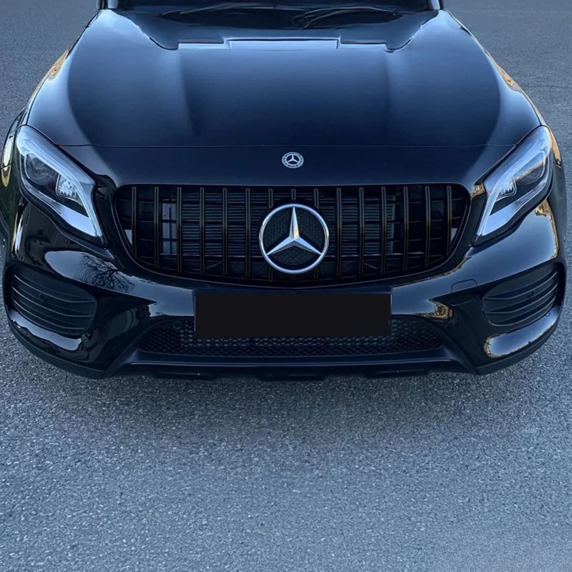 Mercedes GLA X156 Facelift Gloss Black Panamericana GT Style Grill (2017-2020)